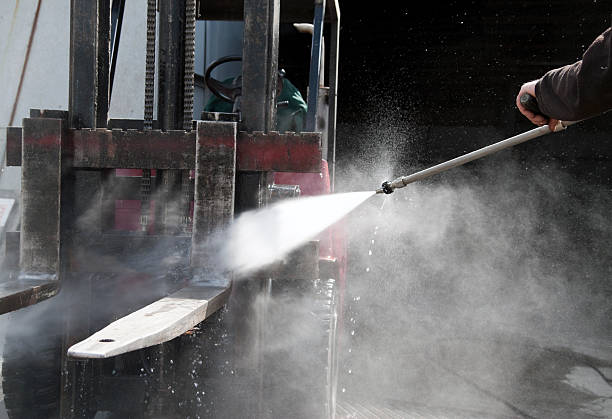 Best Sidewalk and Walkway Cleaning  in Odell, OR